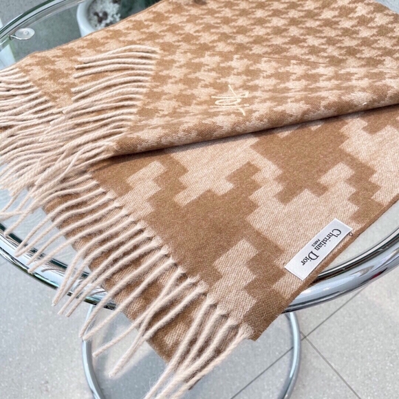 Dior gradient cashmere scarf - Picture 3 of 6